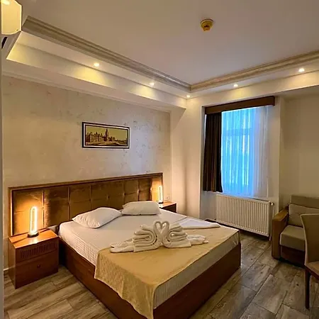 Hotel Eka Constanta